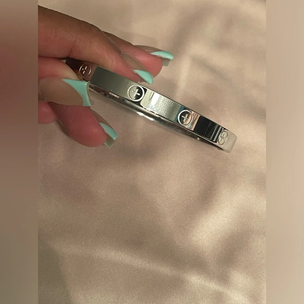 LOVE BRACELET - Picture 9 of 9